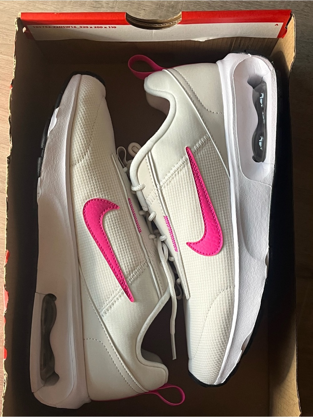 NIB Nike Air Max INTRLK Lite Cream/Pink with WH sole Sneakers – Women’s Size 8 - Picture 2 of 9